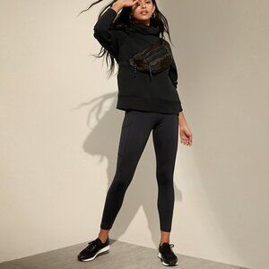 Banana Republic BR Standard On the Go Petite Women's Black 7/8 Legging